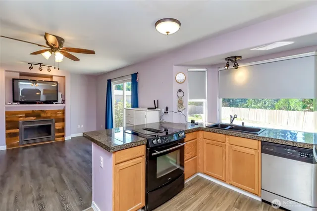 $499,999 | 2516 Harts Lake Road South, Roy, WA 98580