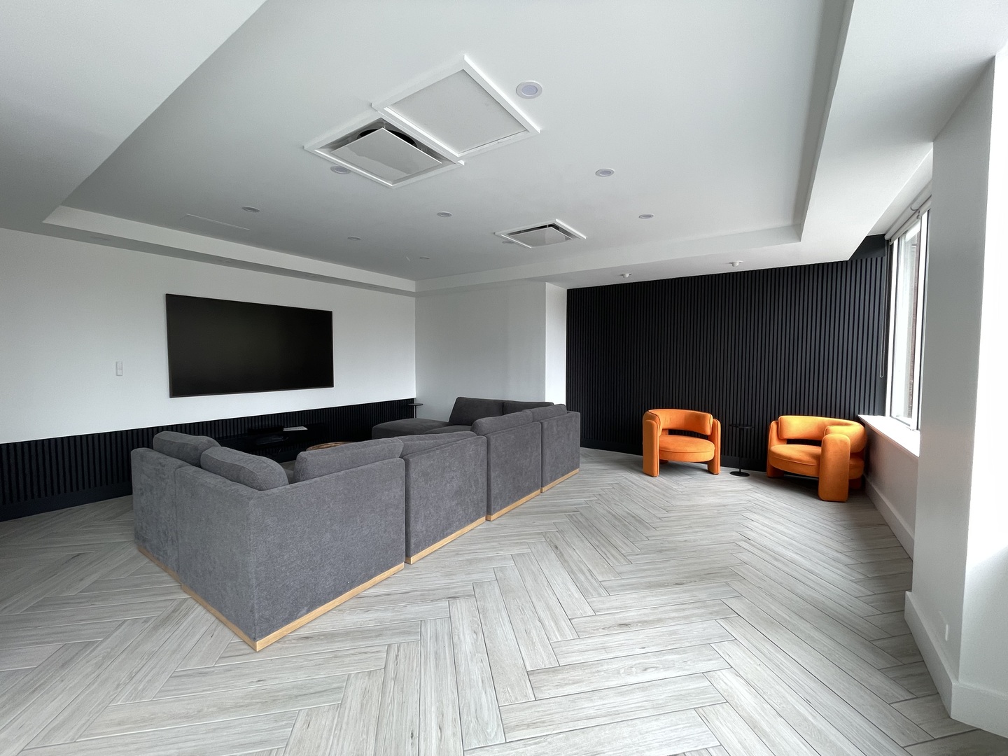 655 West Irving Park Road, Unit 5509 Chicago, IL 60613 - Photo 14 of 22 Gallery Image 14