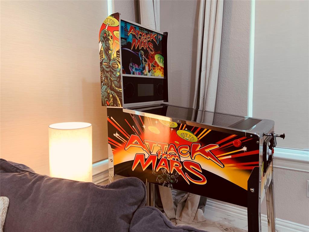 1500 Missouri Avenue Fort Worth, TX 76104 - Photo 17 of 19 Entertainment area