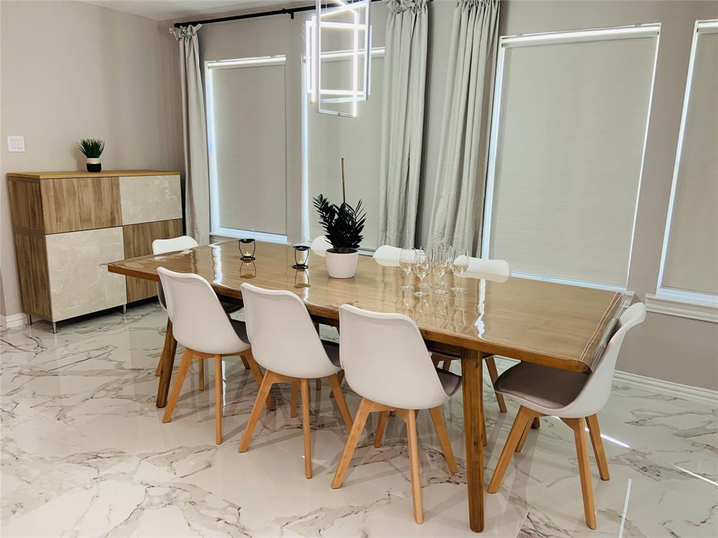 1500 Missouri Avenue Fort Worth, TX 76104 - Photo 6 of 19 Dining Room