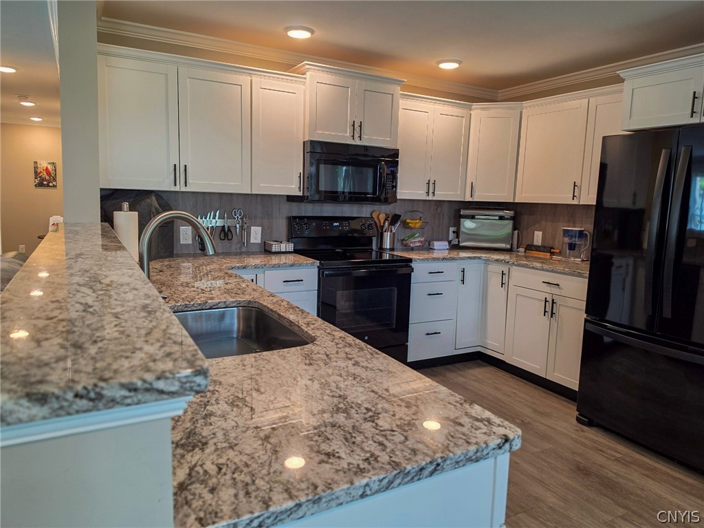 6394 Lakeshore Road South Verona, NY 13032 - Photo 4 of 33