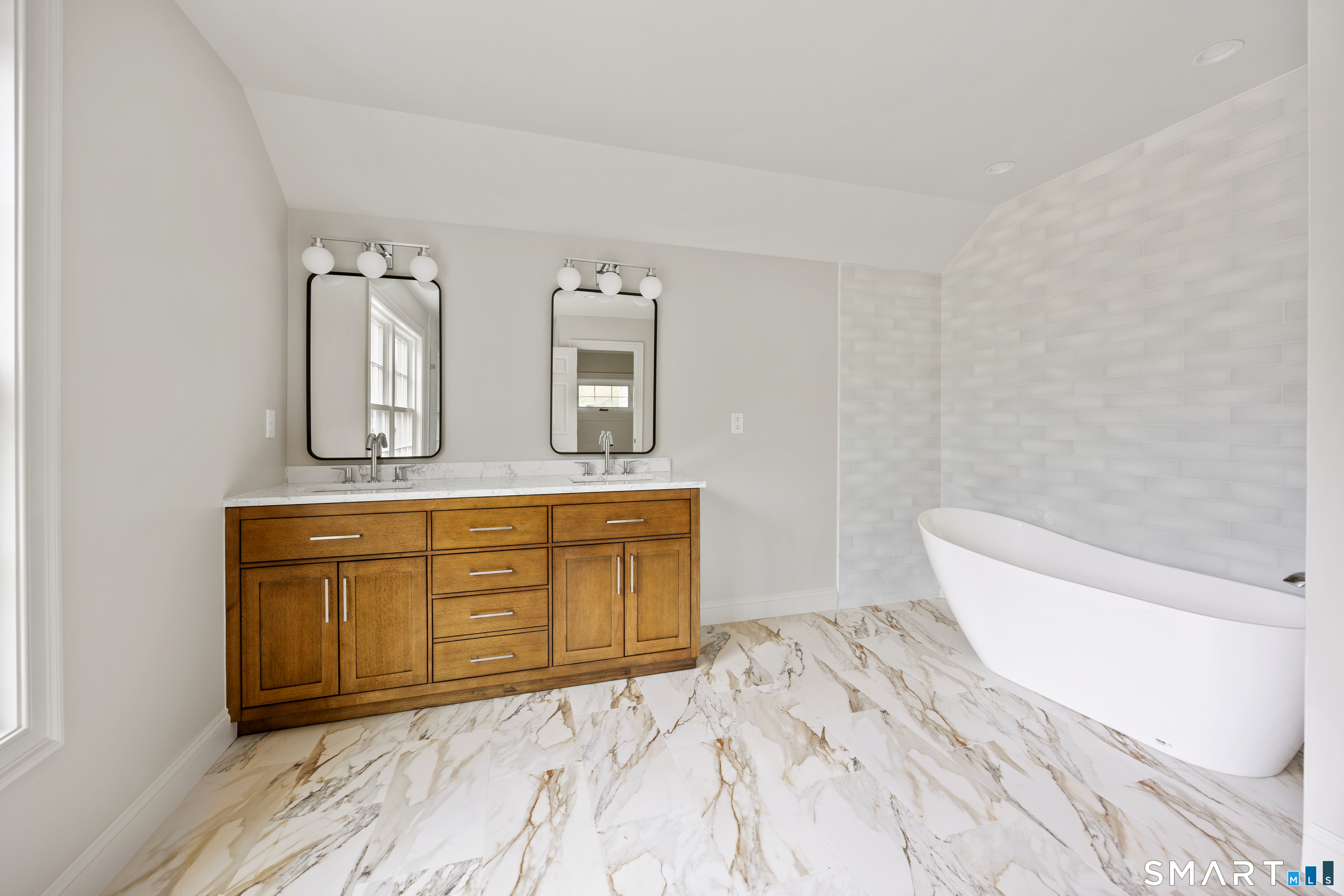 771 Watertown Road Middlebury, CT 06762 - Photo 14 of 21