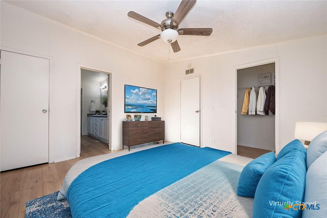 105 Grace Road Belton, TX 76513 - Photo 5 of 25 a living room with furniture and a ceiling fan