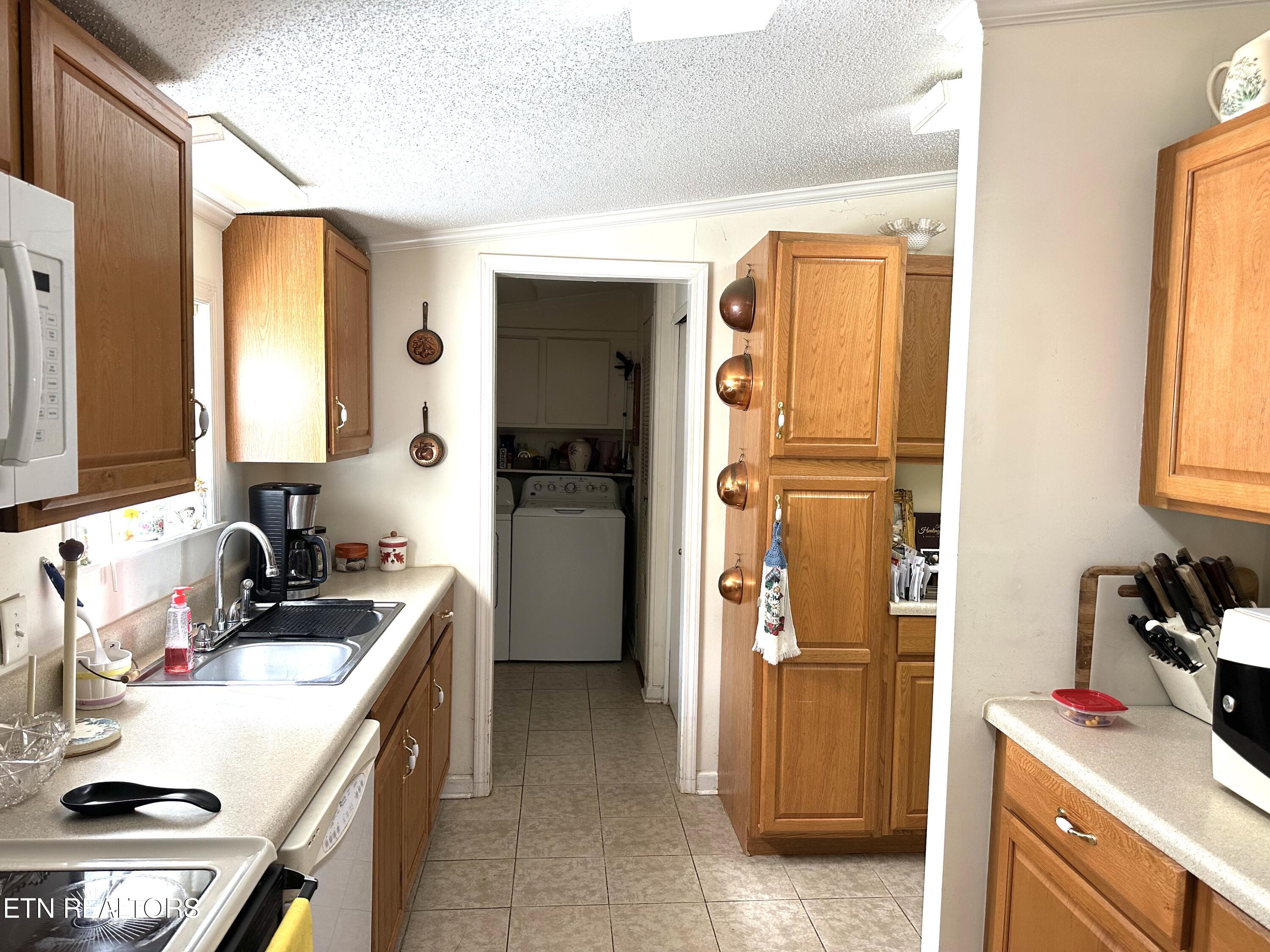 1102 Stone Loop Crossville, TN 38571 - Photo 8 of 27 IMG_8732