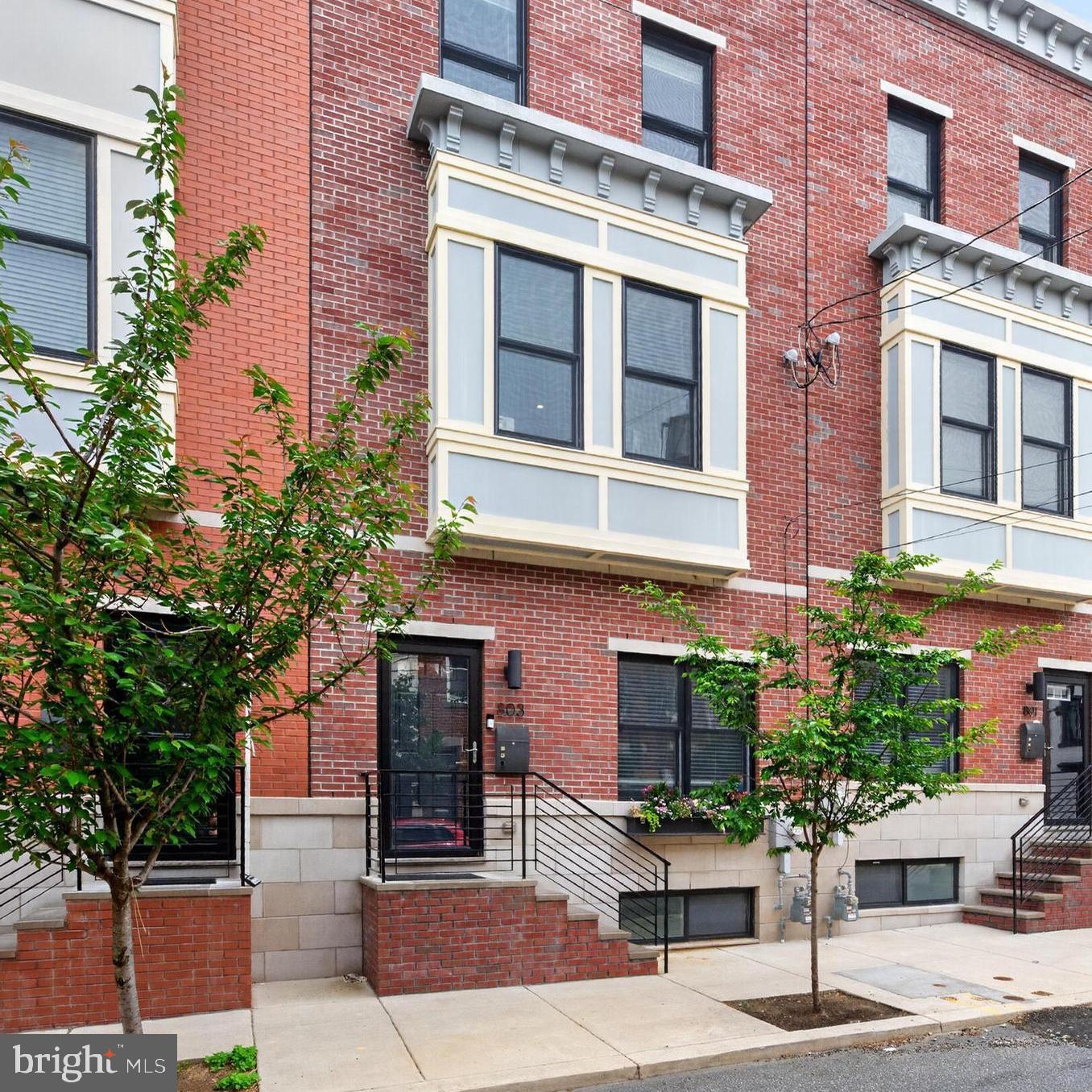 803 LeCount Street Philadelphia, PA 19130 - Photo 1 of 45
