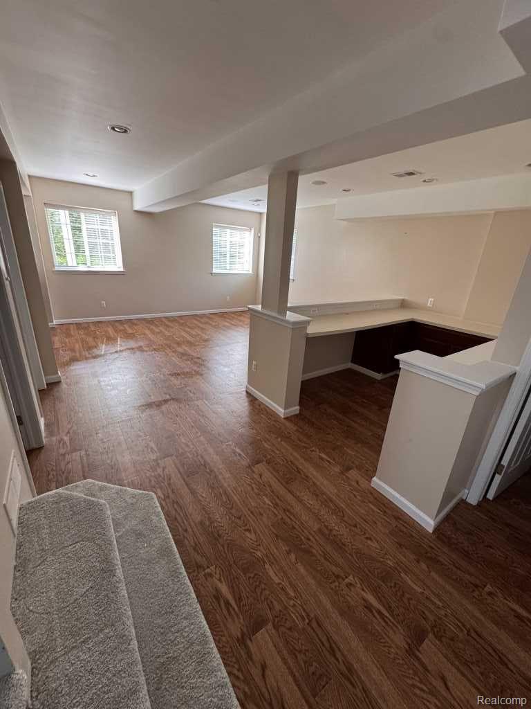 124 Champlain Boulevard Howell, MI 48843 - Photo 23 of 31 124-Champlain-Blvd-23.jpg