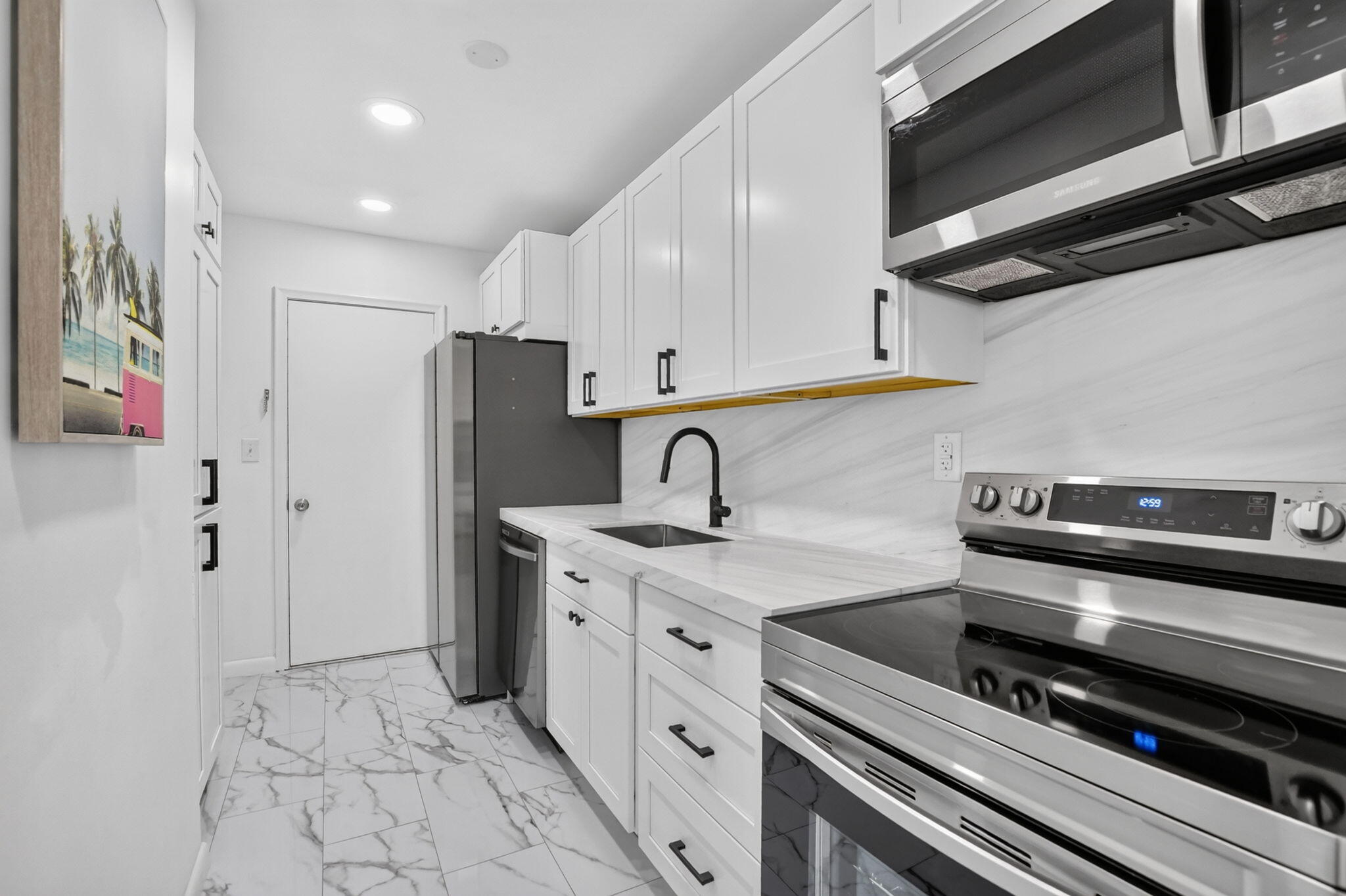 298 Southwest 6th Street, Unit 204 Boca Raton, FL 33432 - Photo 9 of 18 10-web-or-mls-DSC_3138