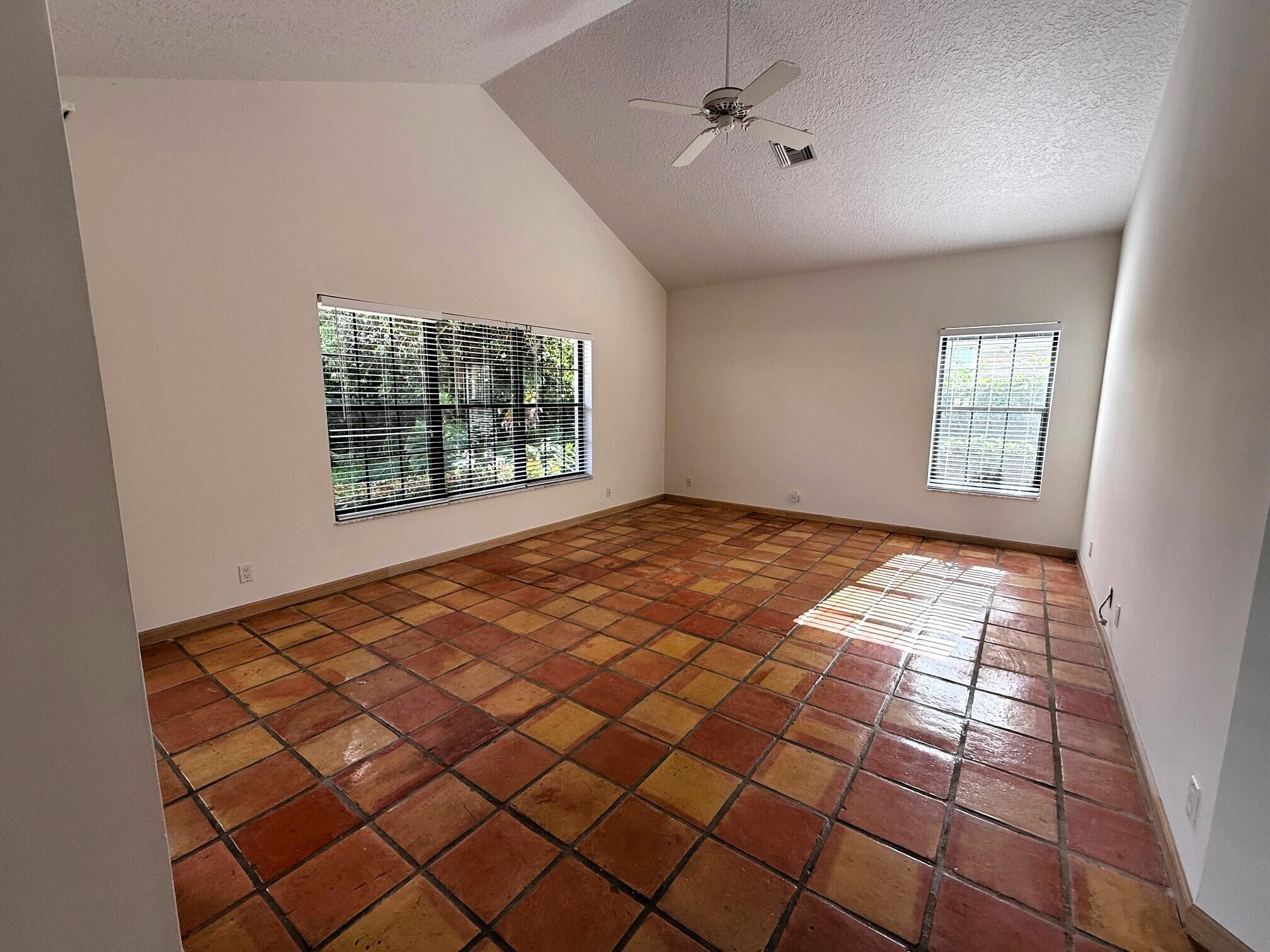 4 Lochwick Road Palm Beach Gardens, FL 33418 - Photo 10 of 35 Family Room