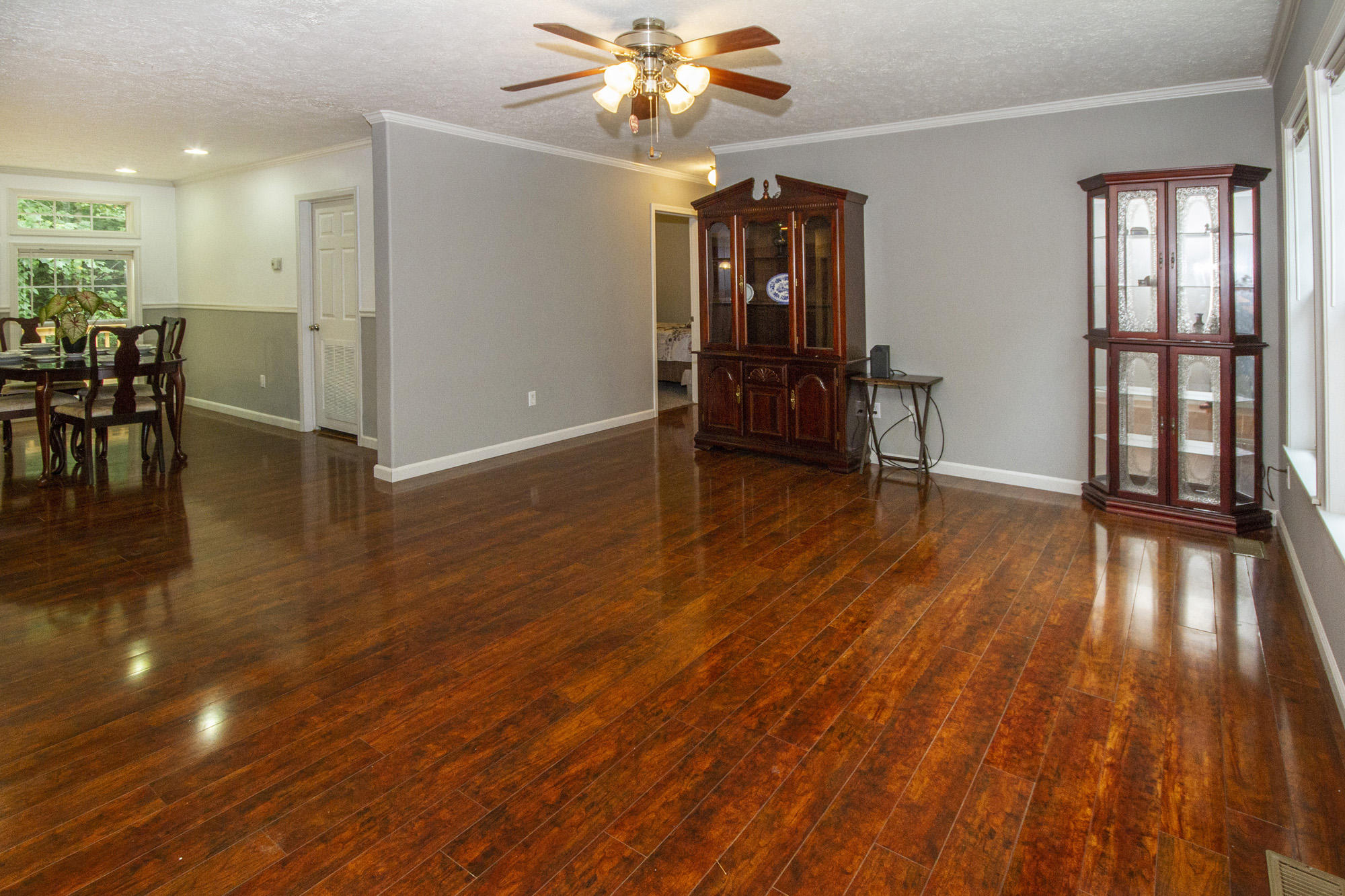 155 Batley Loop Road Clinton, TN 37716 - Photo 10 of 39 IMG_0024