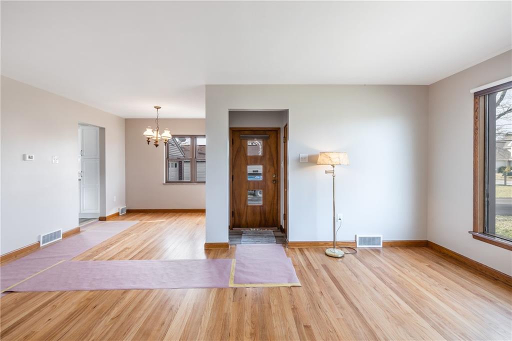 164 Stone Quarry Road Monaca, PA 15061 - Photo 4 of 19 Gallery Image 4