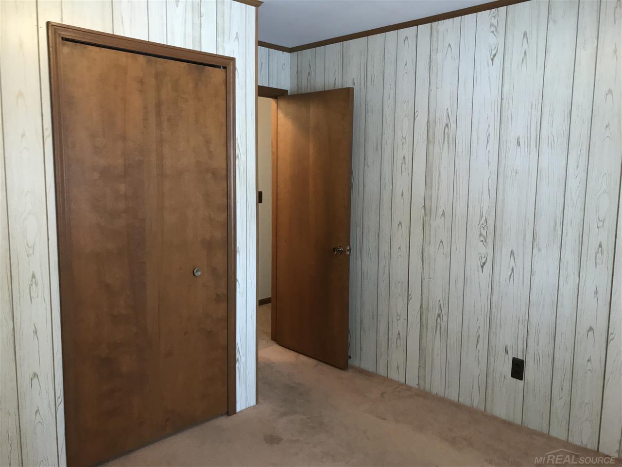 1617 Palms Road Columbus, MI 48063 - Photo 36 of 55 31370529-35.JPG