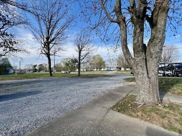 $2,400 | 658 North Broadway, Portland, TN 37148