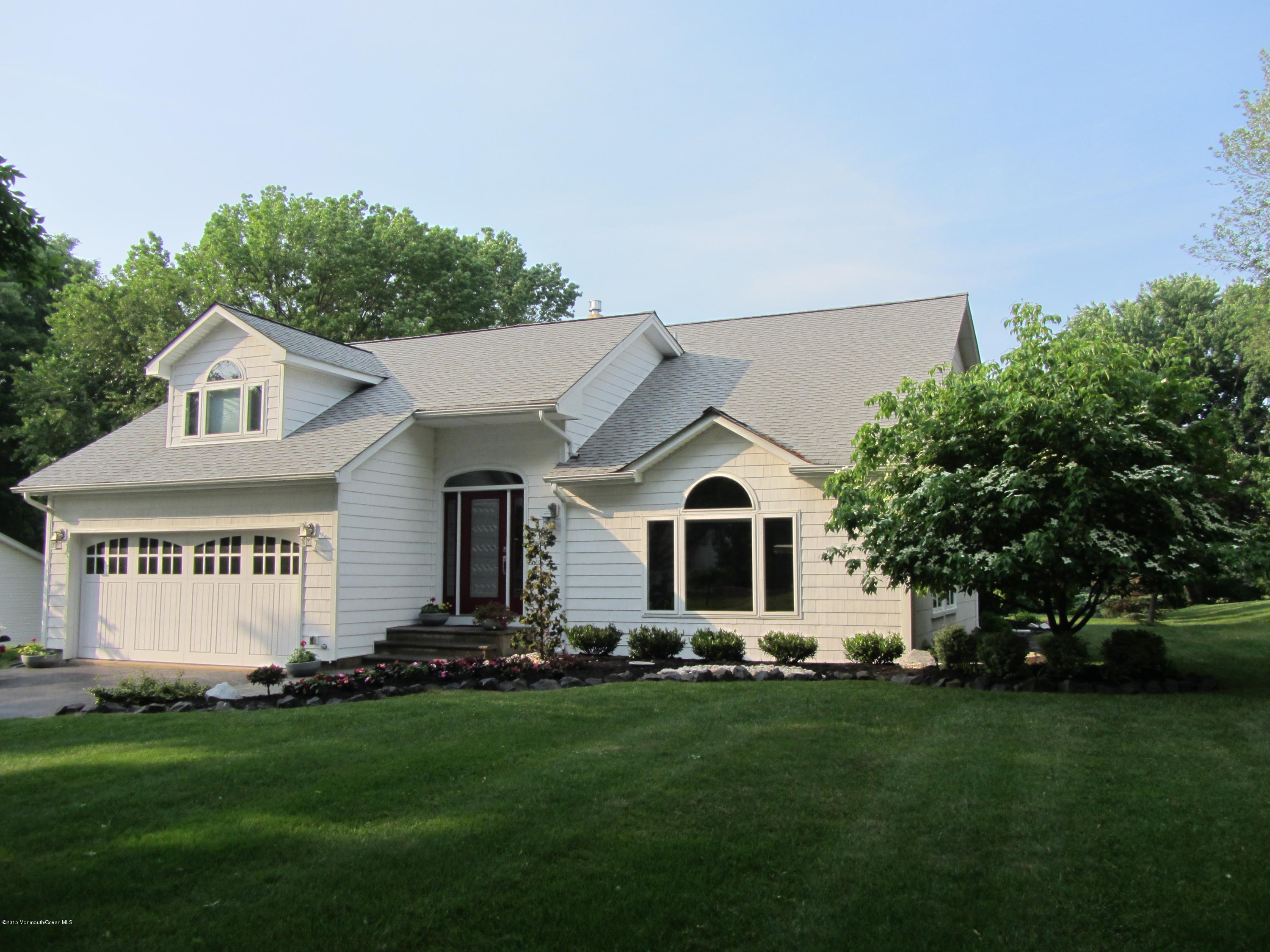 14 Valley Road Manalapan, NJ 07726 - Photo 1 of 15 House 003