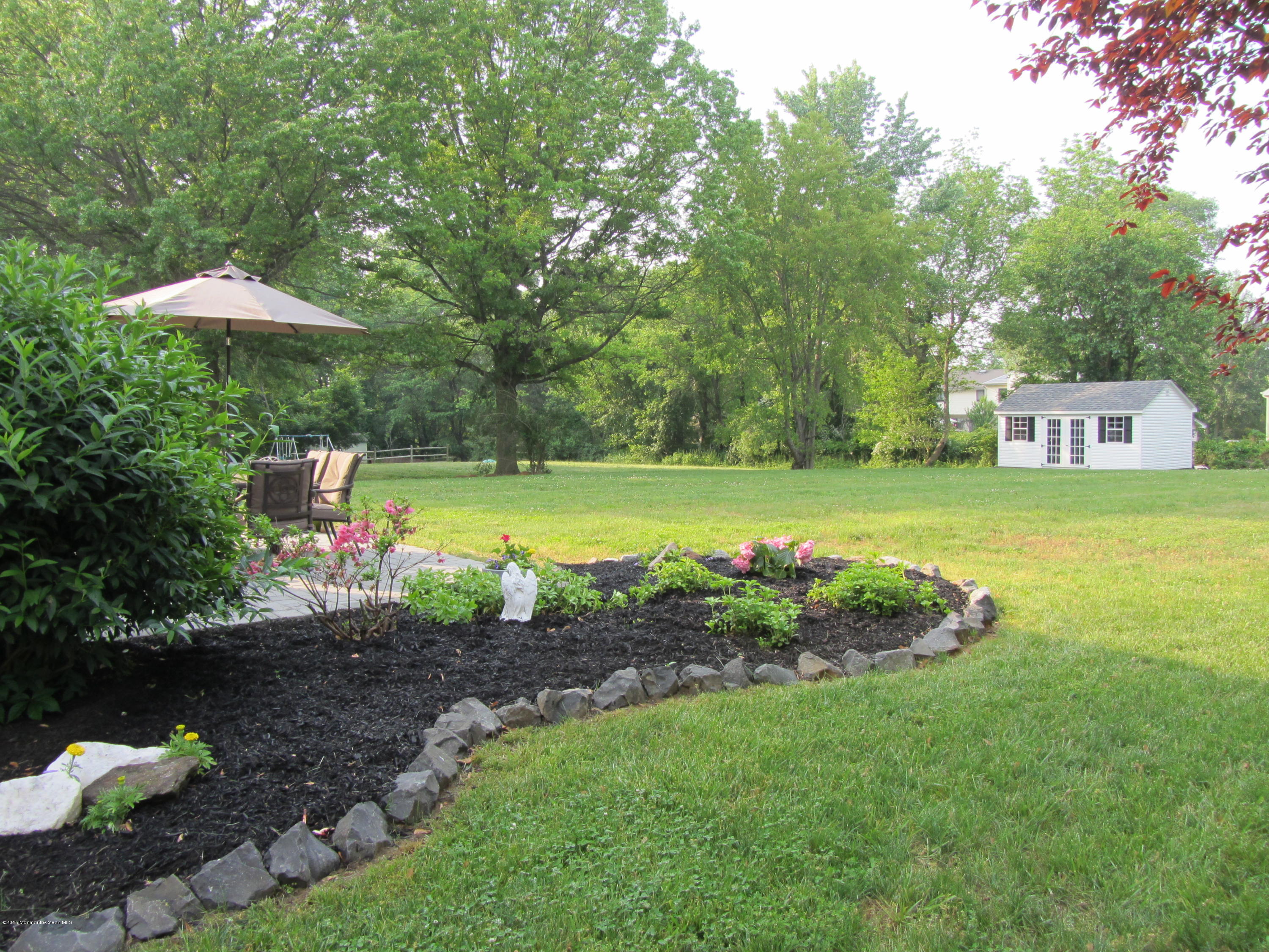 14 Valley Road Manalapan, NJ 07726 - Photo 2 of 15 House 006