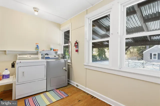 a view of a house with a garage