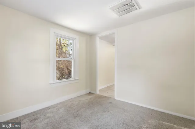 a picture of a building