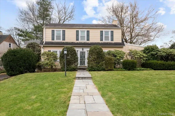 $769,000 | 1 Edna Place, New Rochelle, NY 10804