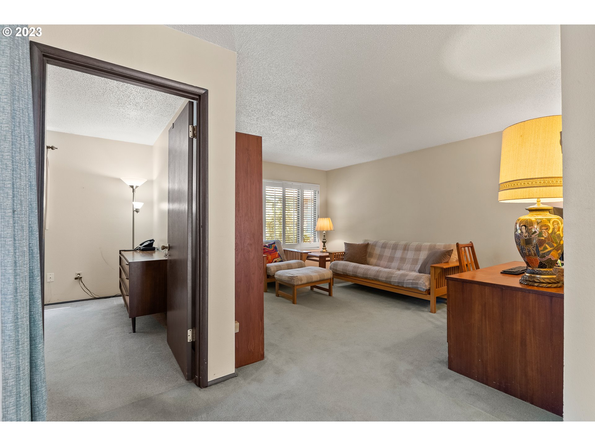 3112 Southwest Carson Street Portland, OR 97219 - Photo 14 of 28 Gallery Image 14
