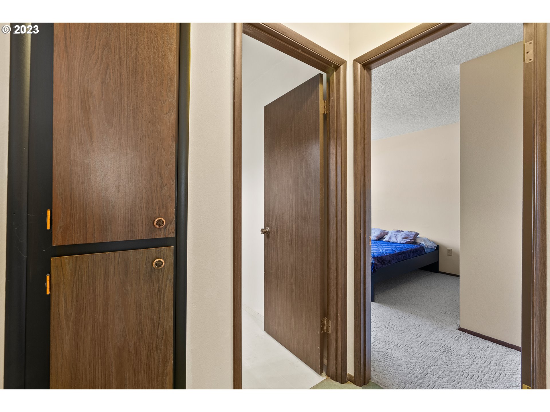 3112 Southwest Carson Street Portland, OR 97219 - Photo 15 of 28 Gallery Image 15