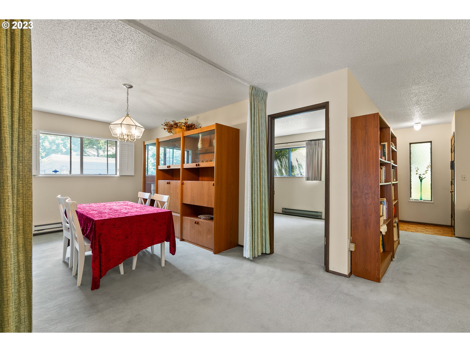 3112 Southwest Carson Street Portland, OR 97219 - Photo 16 of 28 Gallery Image 16