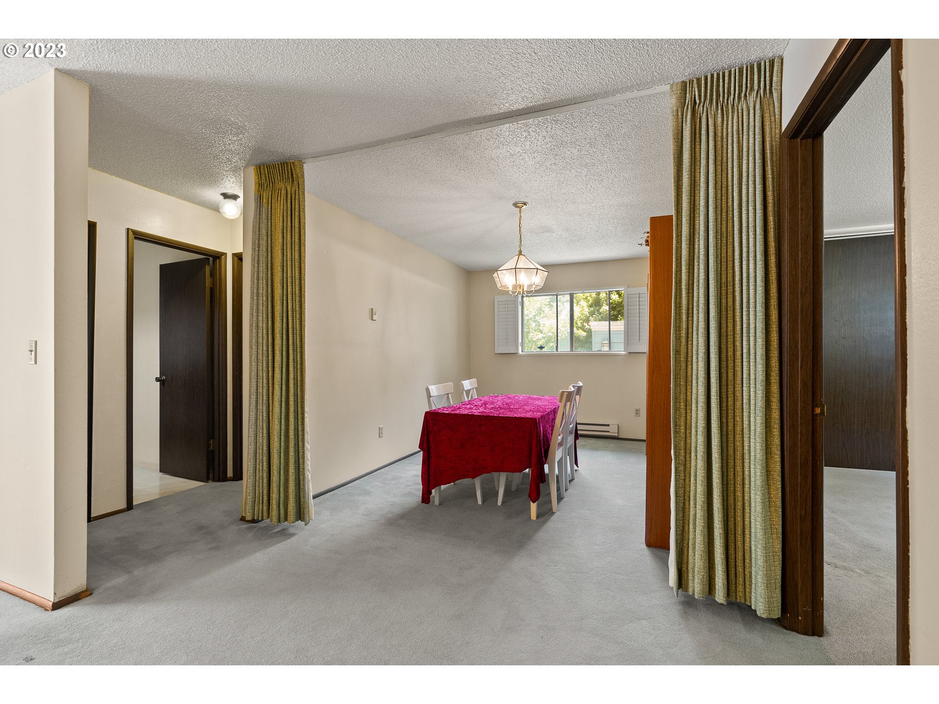 3112 Southwest Carson Street Portland, OR 97219 - Photo 19 of 28 Gallery Image 19