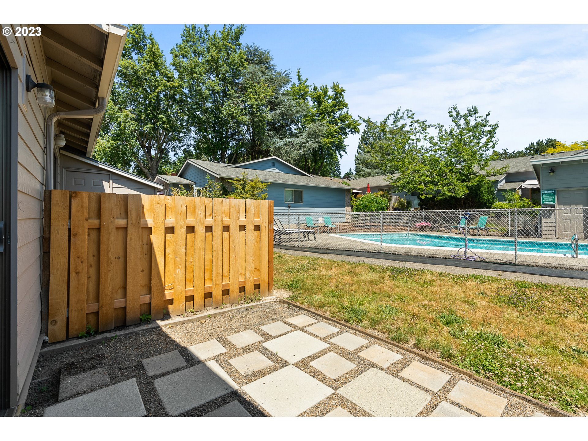 3112 Southwest Carson Street Portland, OR 97219 - Photo 24 of 28 Gallery Image 24