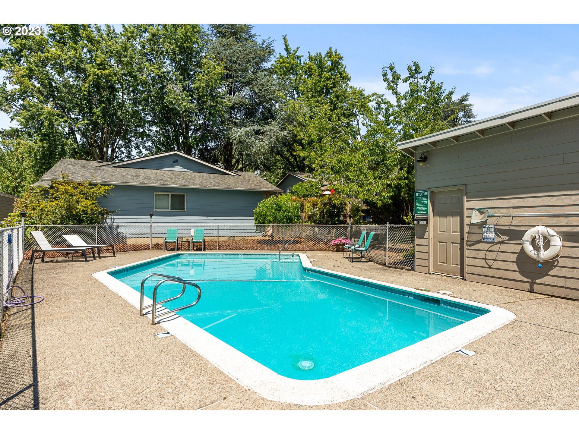 3112 Southwest Carson Street Portland, OR 97219 - Photo 26 of 28 Gallery Image 26