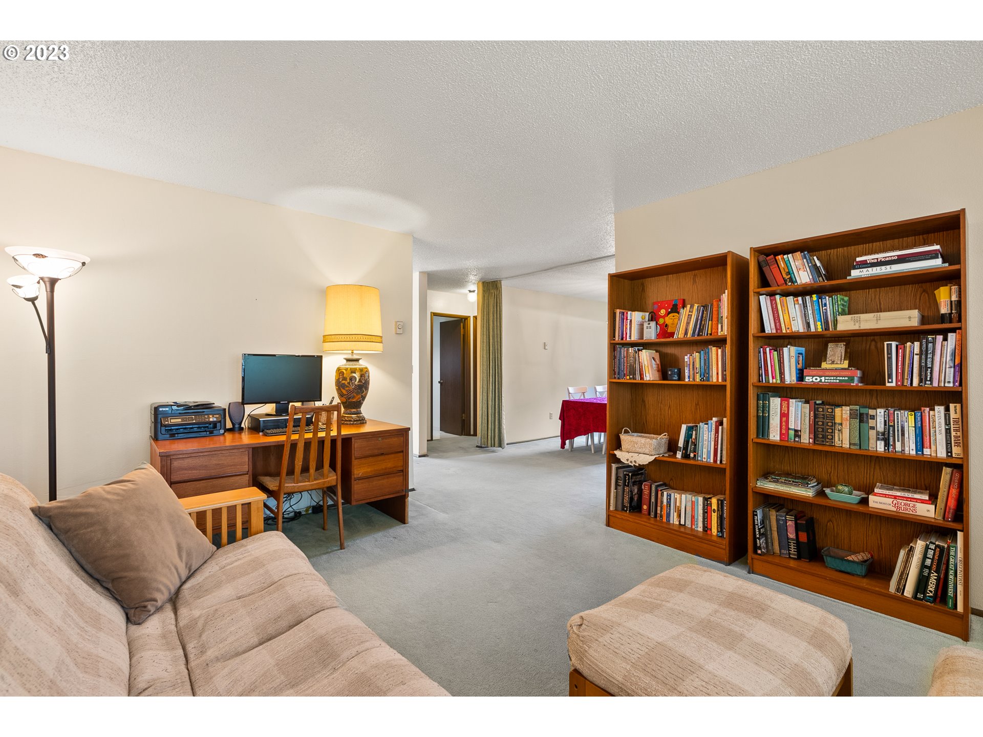 3112 Southwest Carson Street Portland, OR 97219 - Photo 8 of 28 Gallery Image 8