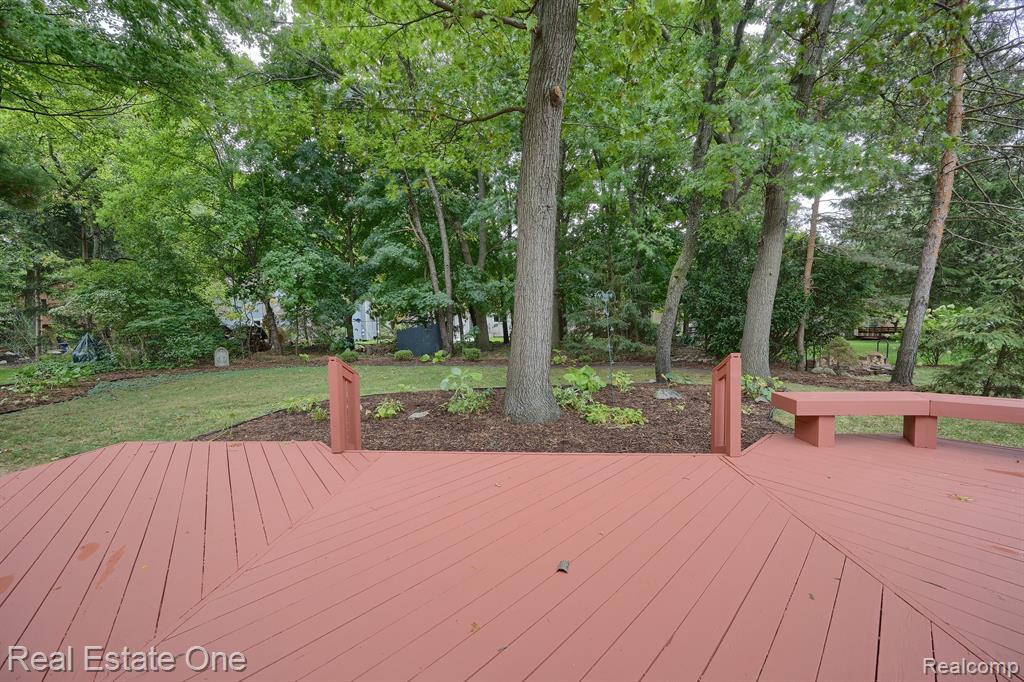2449 Eaton Gate Road Lake Orion, MI 48360 - Photo 26 of 37 Gallery Image 26