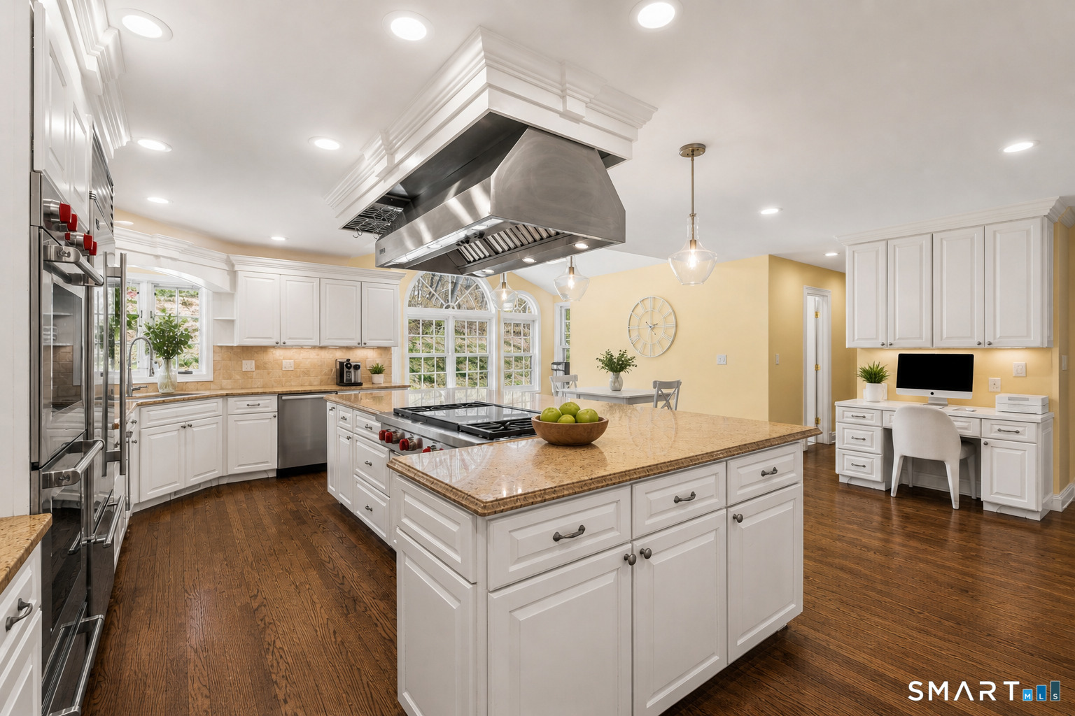 197 Bowery Road New Canaan, CT 06840 - Photo 13 of 37