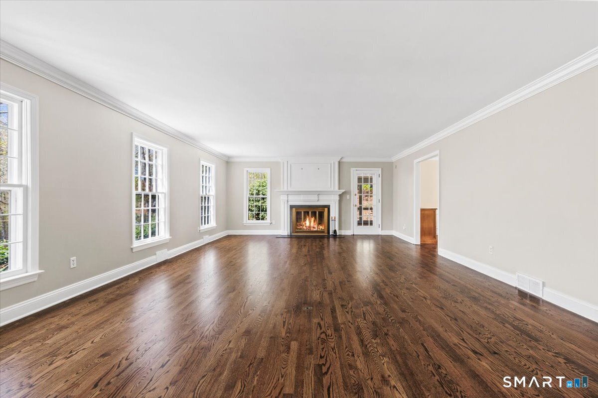 197 Bowery Road New Canaan, CT 06840 - Photo 5 of 37