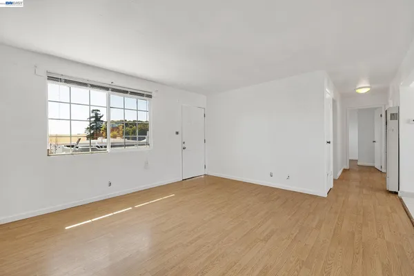 $1,050,000 | 2828 22nd Avenue, Oakland, CA 94606