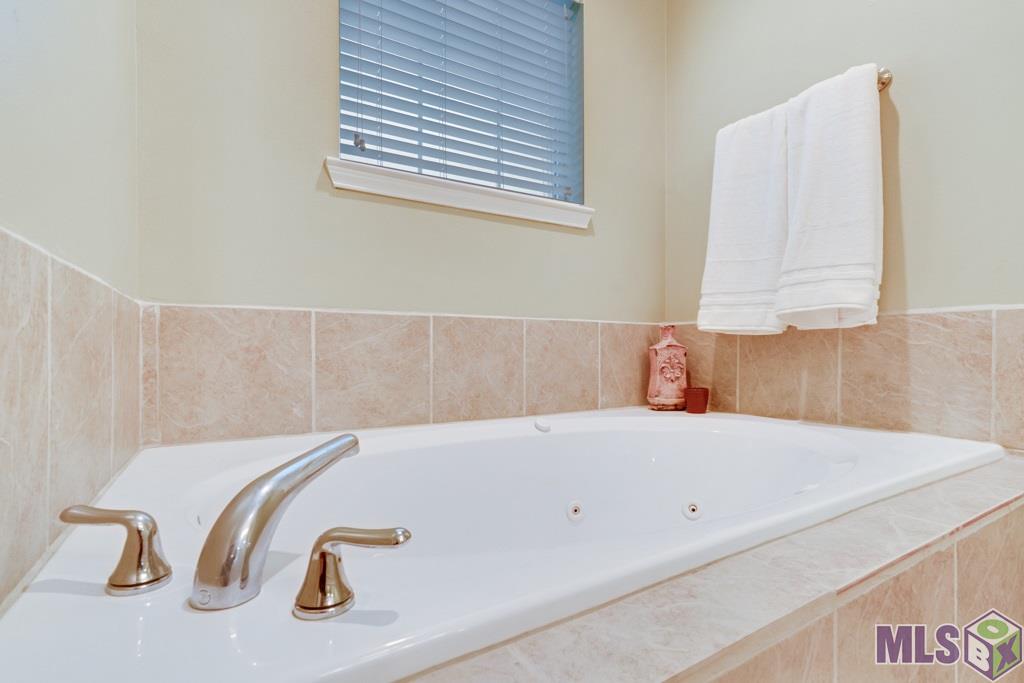 2101 Springstone Drive Baton Rouge, LA 70810 - Photo 13 of 20 For your relaxing pleasure