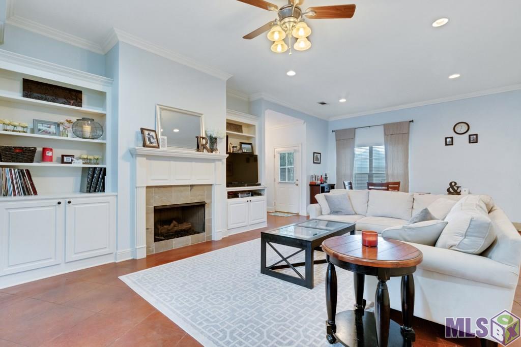 2101 Springstone Drive Baton Rouge, LA 70810 - Photo 5 of 20 Living Room