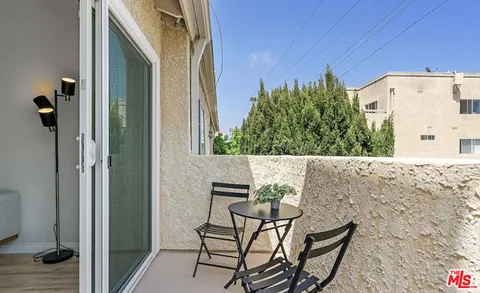 $739,000 | 11930 Avon Way, Unit 207, Los Angeles, CA 90066