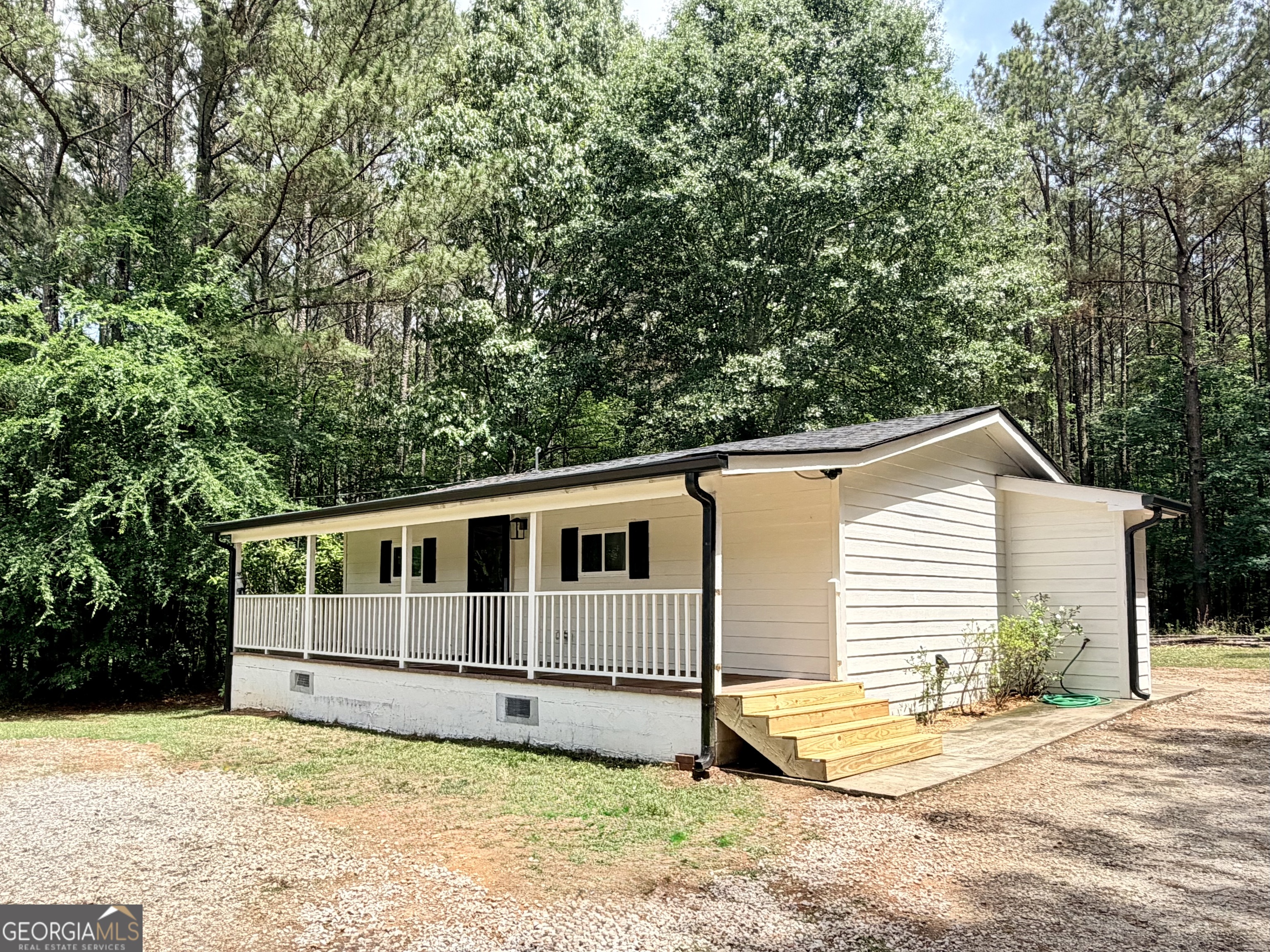 1381 Oconee Road Buckhead, GA 30625 - Photo 2 of 20