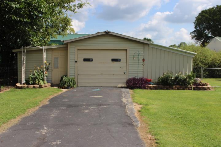 2070 Riddle Road Manchester, TN 37355 - Photo 3 of 19 Gallery Image 3