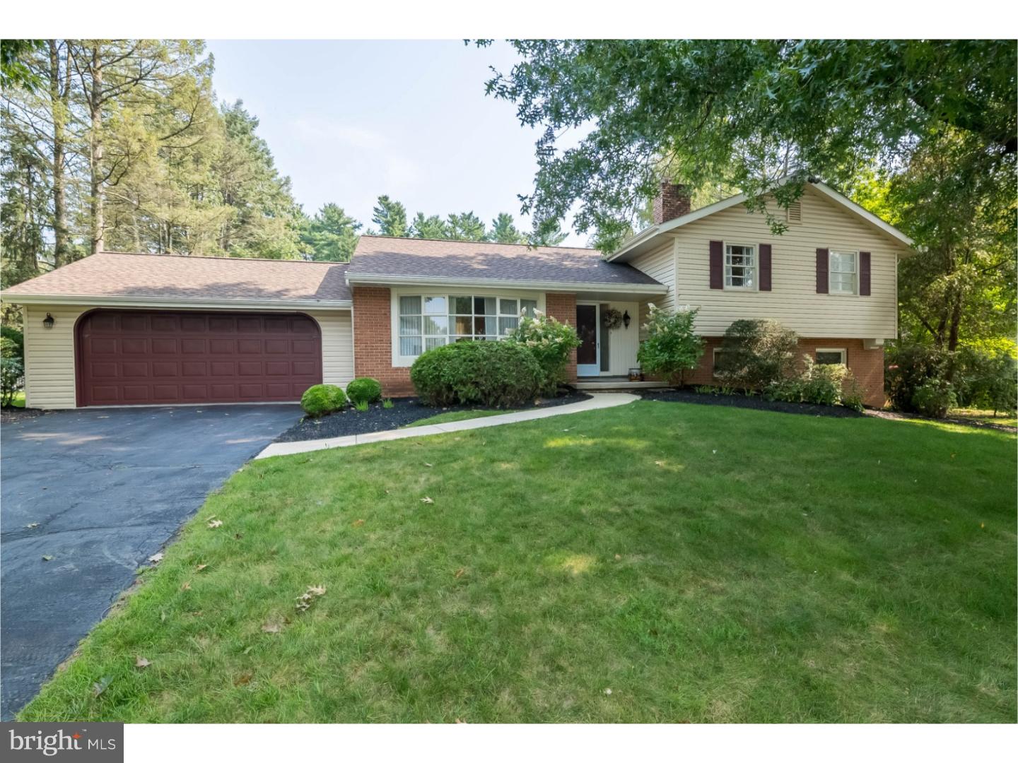 4 Wendy Road Reading, PA 19601 - Photo 1 of 20 Gallery Image 1