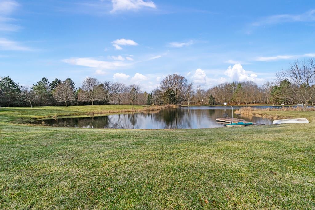 4224 North Henderson Road Davison, MI 48423 - Photo 4 of 42