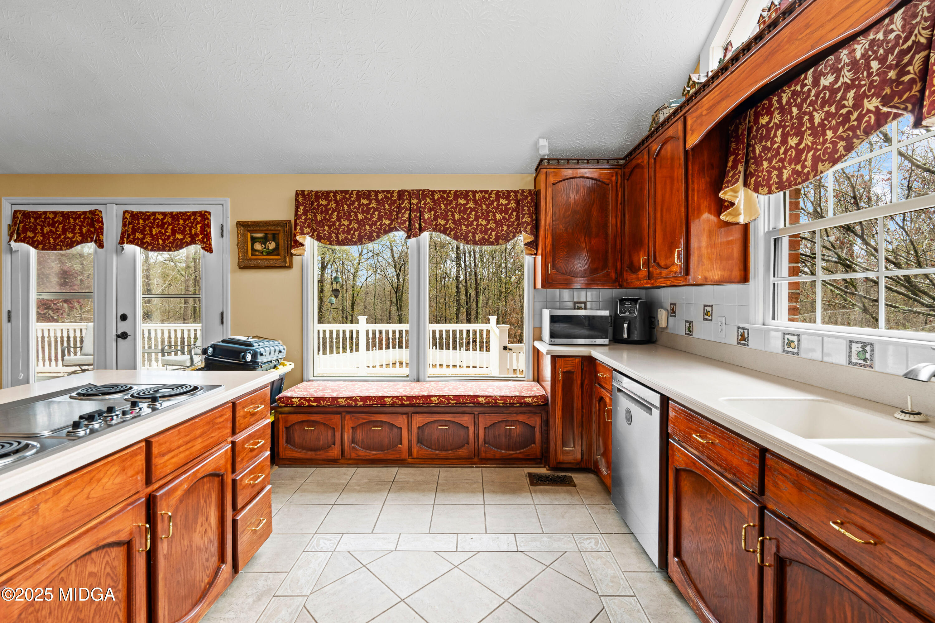 296 Ebenezer Church Road Fayetteville, GA 30215 - Photo 11 of 66 296 Ebenezer Church Rd-19