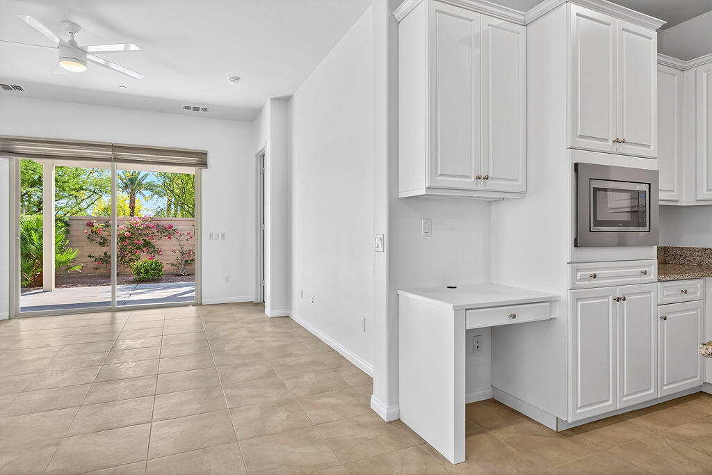 81344 Corte Compras Indio, CA 92203 - Photo 10 of 31 21