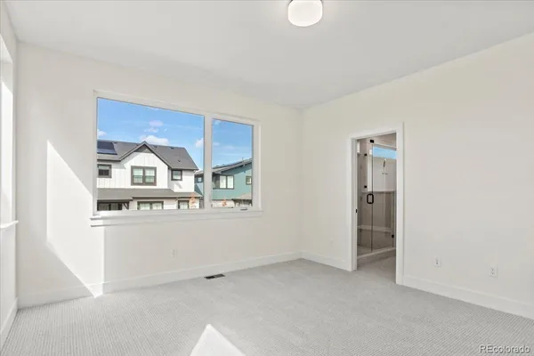 $998,900 | 5604 Grandville Avenue, Longmont, CO 80503