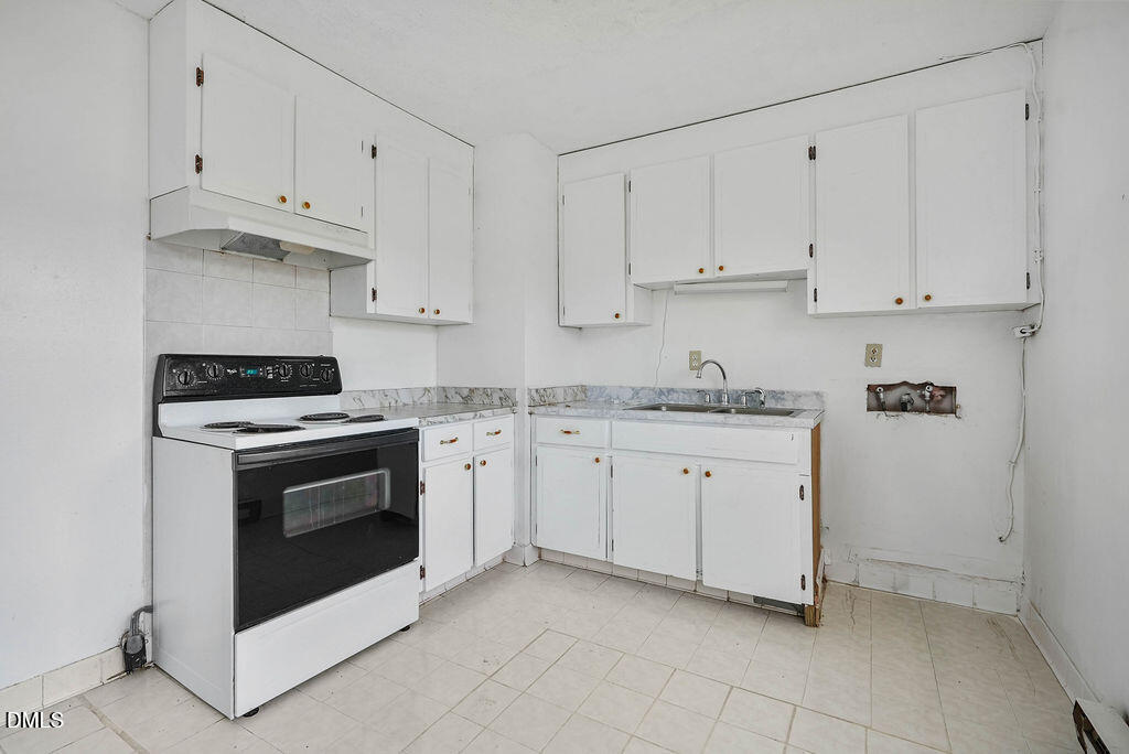 5005 Royal Acres Road Raleigh, NC 27610 - Photo 5 of 20 done5005royal-13