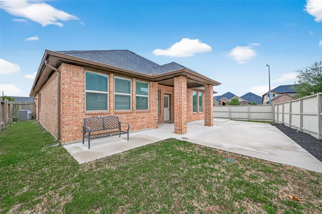 $2,250 | 219 Verde Lake Way, Rosenberg, TX 77469