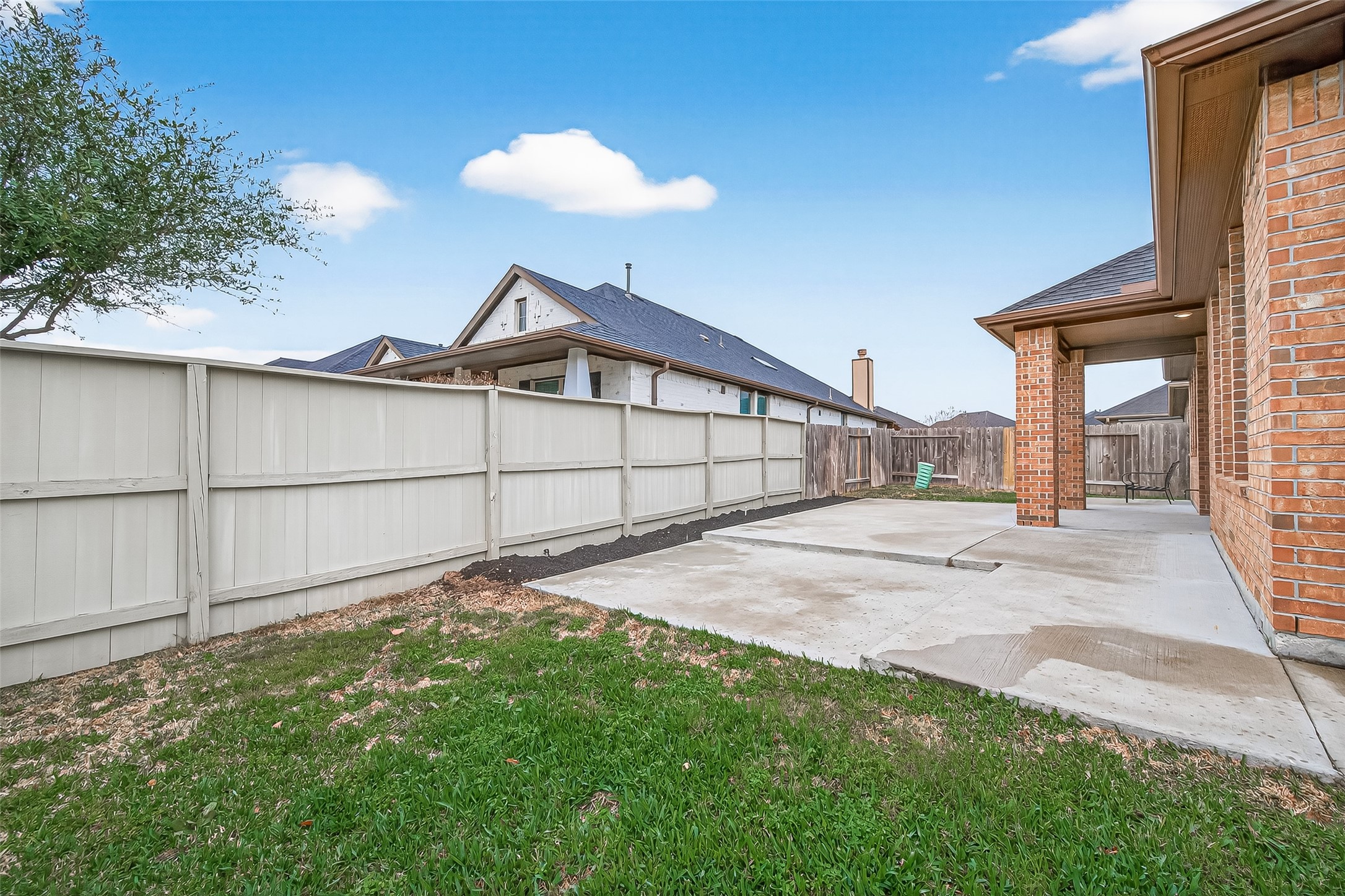 219 Verde Lake Way Rosenberg, TX 77469 - Photo 13 of 19 a view of backyard of house