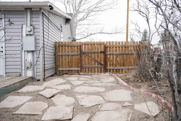 $232,999 | 710 South 5th Street, Glenrock, WY 82637