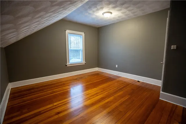 $1,600 | 304 Waterman Avenue, Smithfield, RI 02917