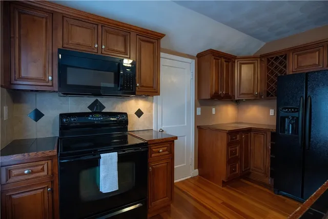 $1,600 | 304 Waterman Avenue, Smithfield, RI 02917