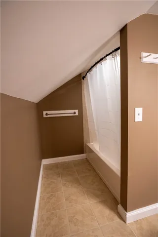 $1,600 | 304 Waterman Avenue, Smithfield, RI 02917