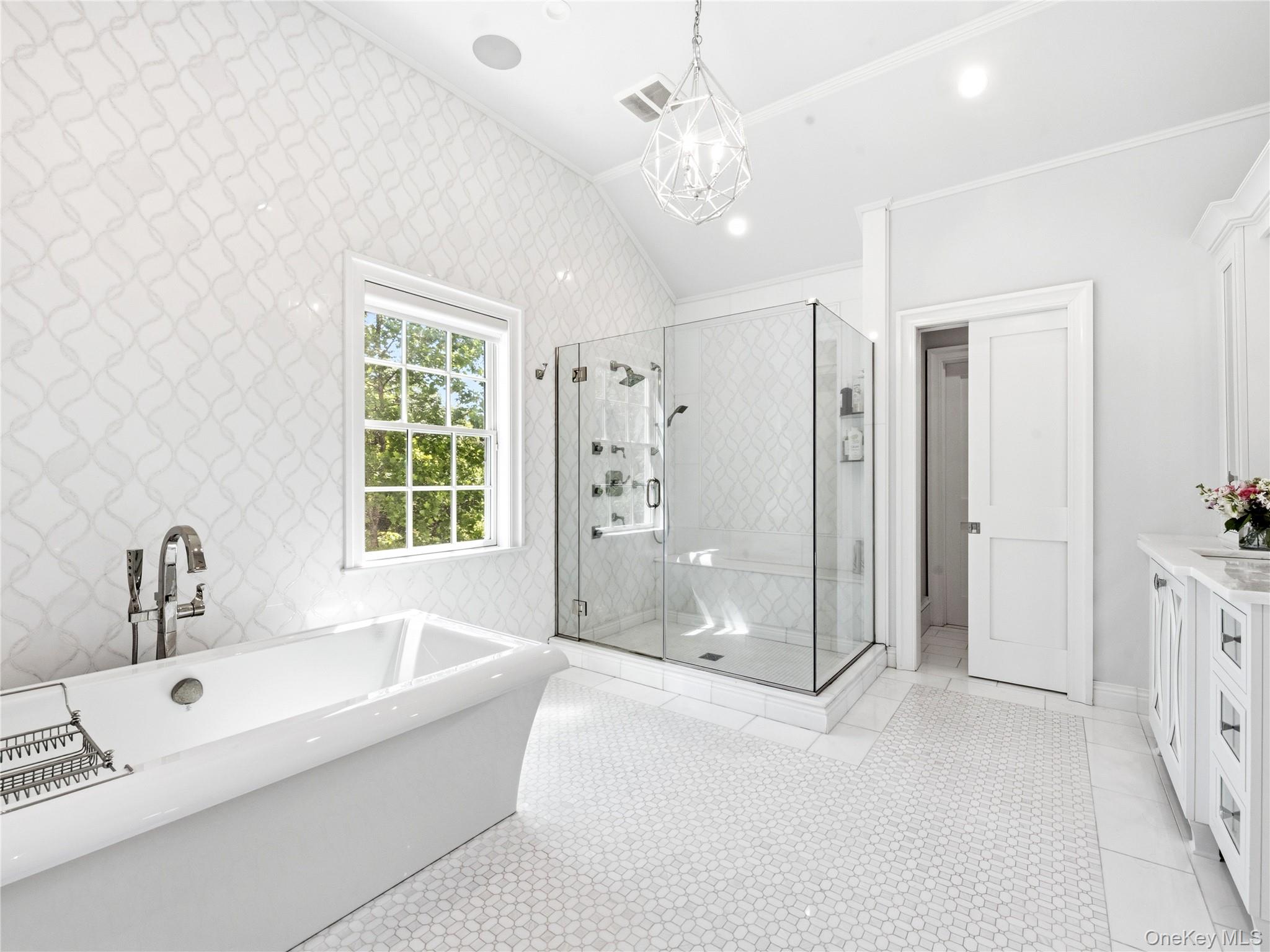 55 Plymouth Road Manhasset, NY 11030 - Photo 22 of 41